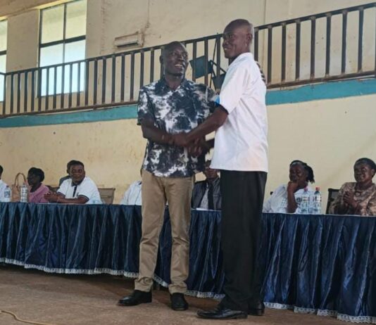 KUNANI’S LIFETIME OF SERVICE EARNS HIM TOP TEACHER HONOUR